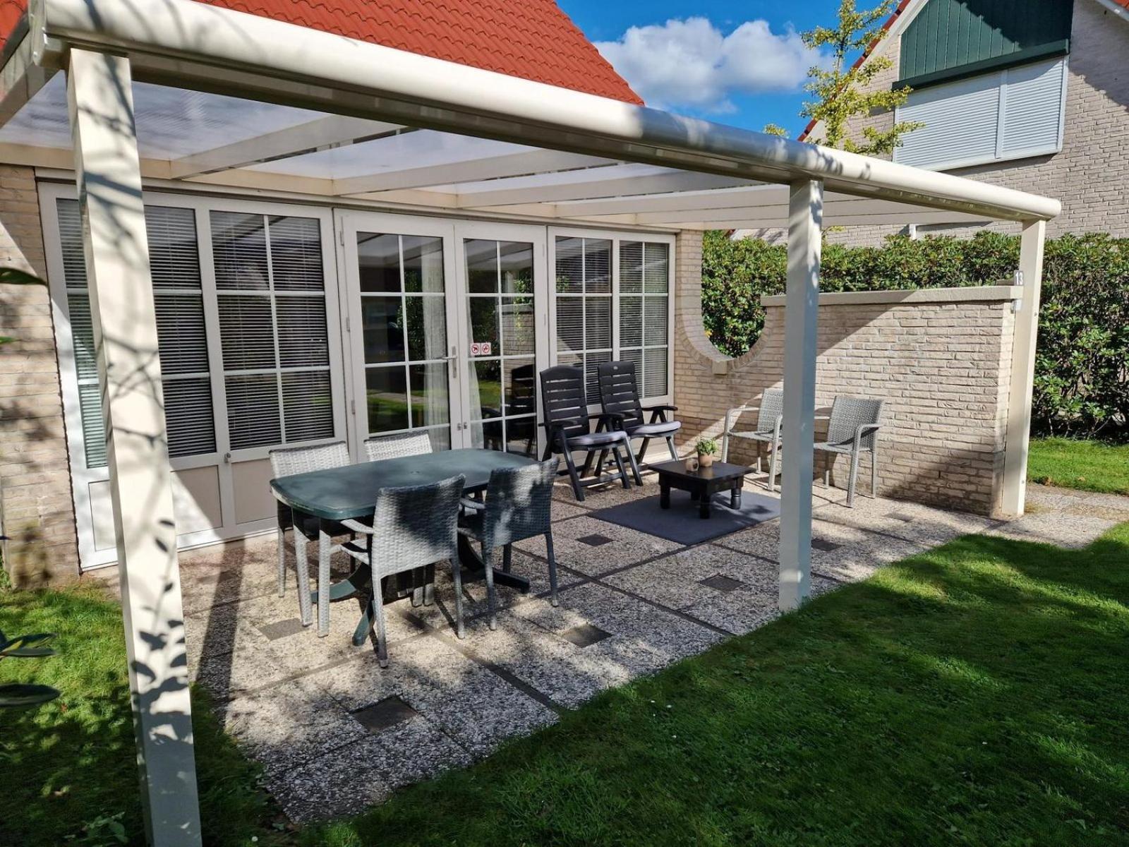 Bungalow - 6 Personen Gelegen In De Nabije Omgeving Van Avonturenpark Hellendoorn En De Prachtige Sallandse Heuvelrug En Eelerberg Εξωτερικό φωτογραφία